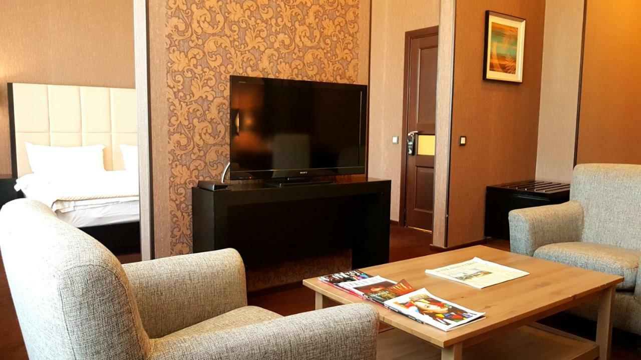 Jelsominohotel Astana Extérieur photo
