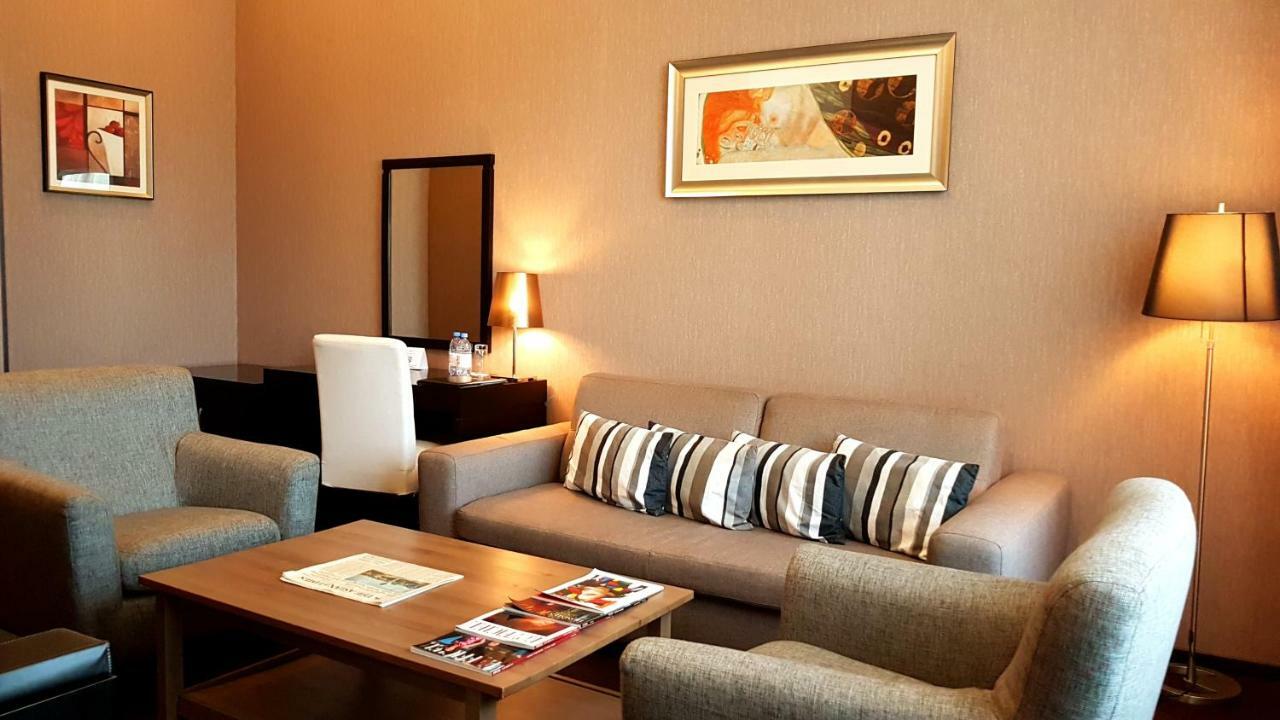 Jelsominohotel Astana Extérieur photo